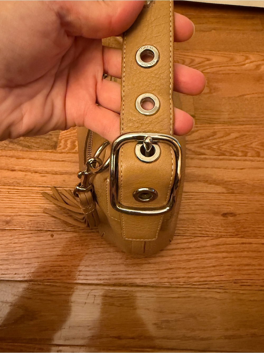 Coach pebbled leather shoulder bag - Picture 9 of 10